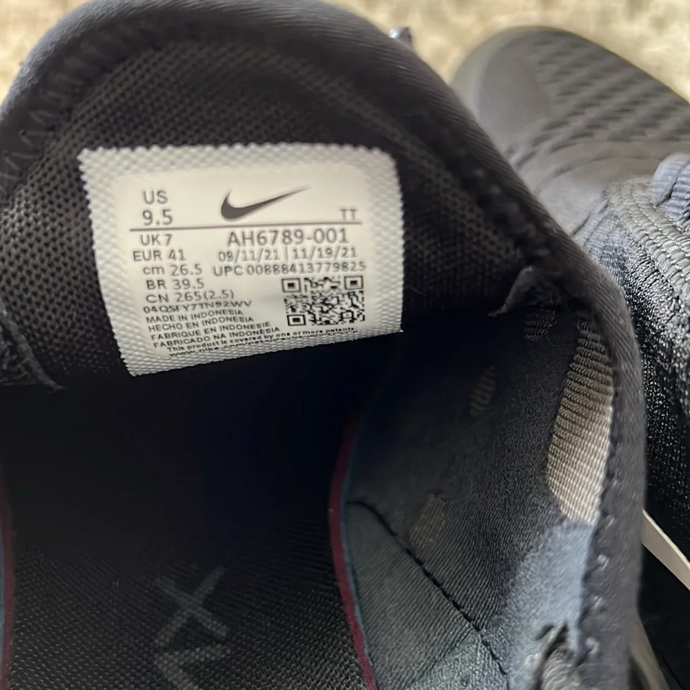 Nike Air Max 270 women’s size 9.5 original box included - Picture 10 of 11